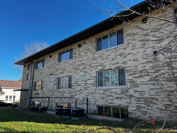 $1,350,000 | 480 8th Street, Red Wing, MN 55066