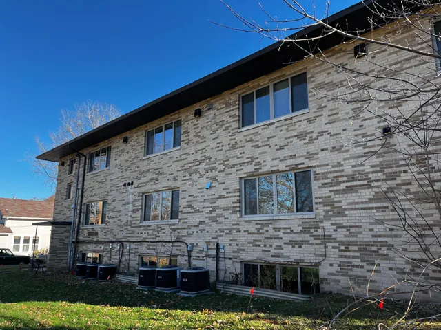 $1,350,000 | 480 8th Street, Red Wing, MN 55066