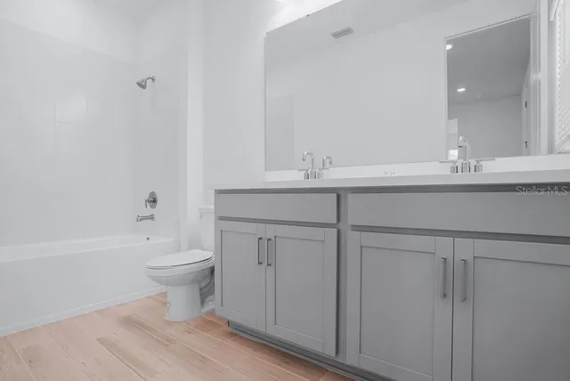 $429,999 | 747 Steel Drive, Ruskin, FL 33570