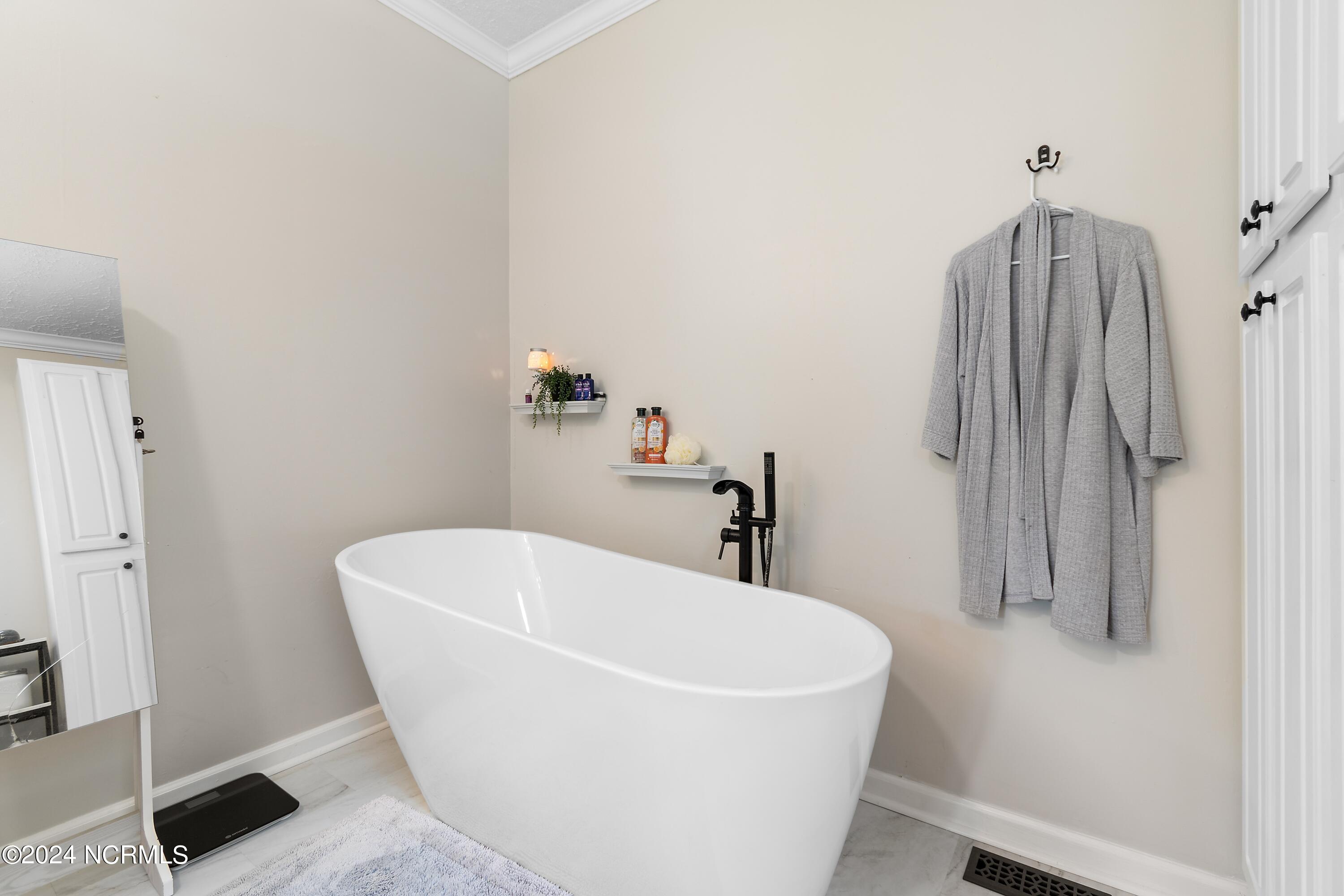 1736 Maco Road Northeast Leland, NC 28451 - Photo 19 of 52 Soaker Tub for Relaxation