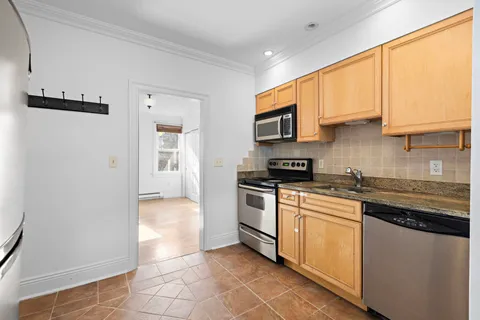 $385,000 | 400 2nd Street, Unit 3, Jersey City, NJ 07302