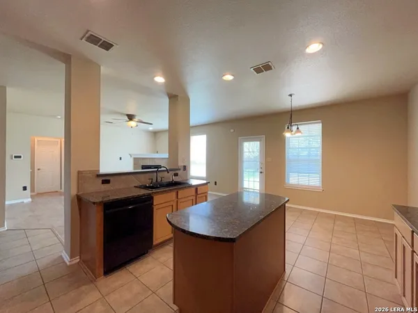 $2,550 | 9850 Gazelle Ford, San Antonio, TX 78251