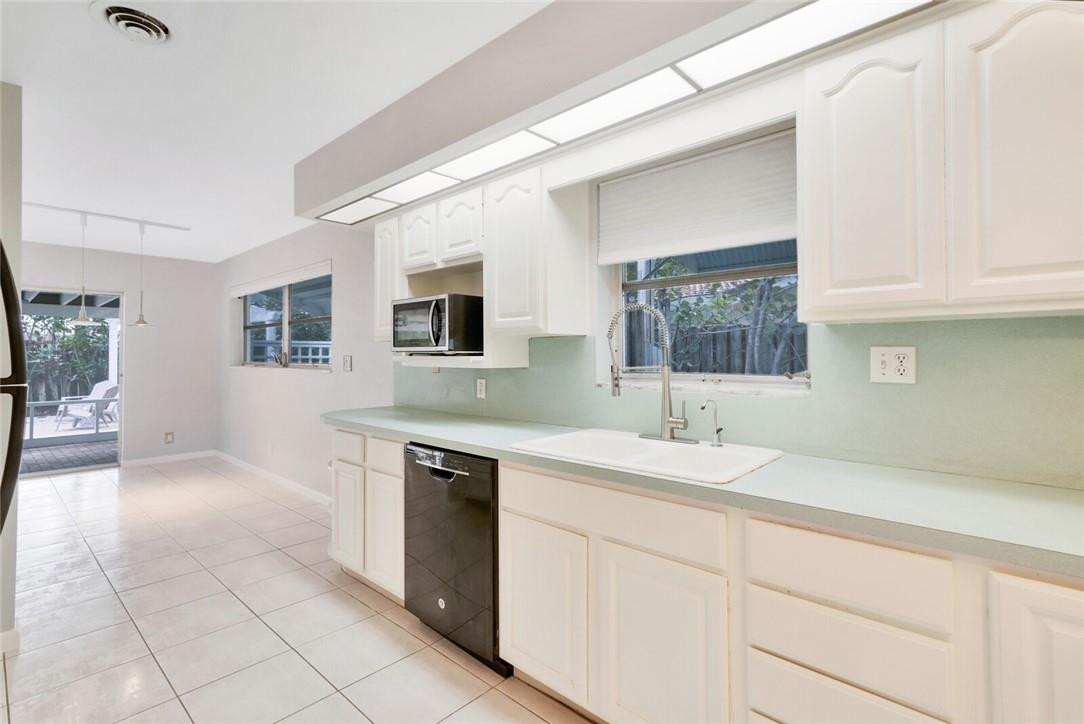 818 Southwest 5th Street Boca Raton, FL 33486 - Photo 12 of 34 Photo 12