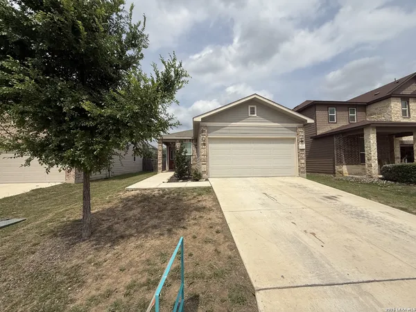 $1,795 | 15223 Liberty Station, San Antonio, TX 78253