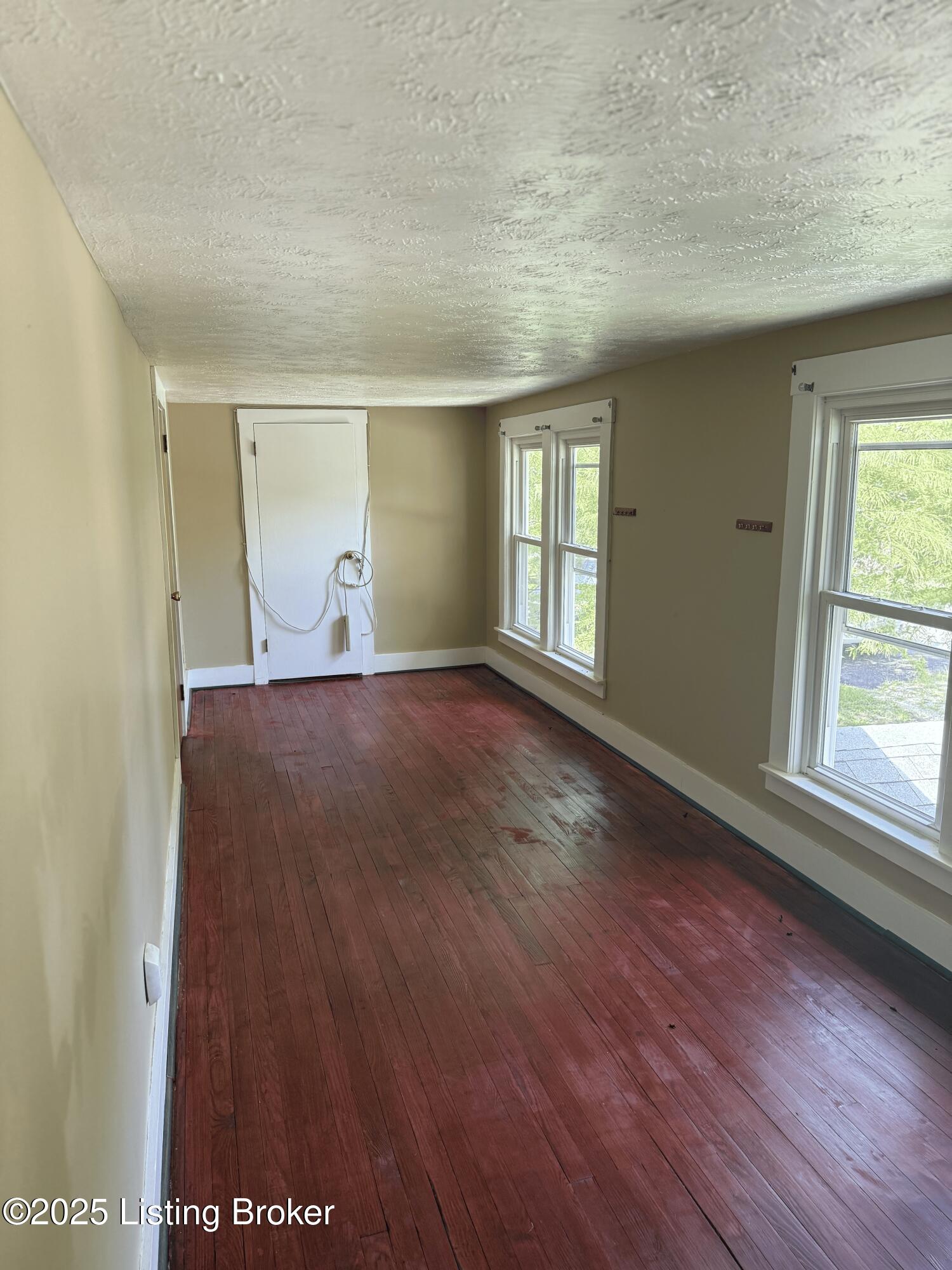 1501 Waddy Road Lawrenceburg, KY 40342 - Photo 33 of 38 IMG_3099