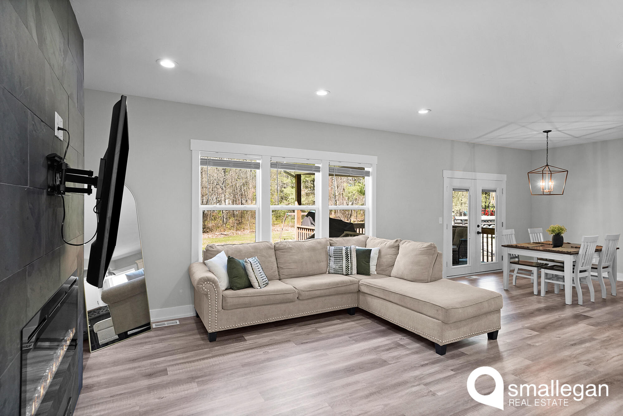 627 South Walker Road Muskegon, MI 49442 - Photo 4 of 55 _CR_4226