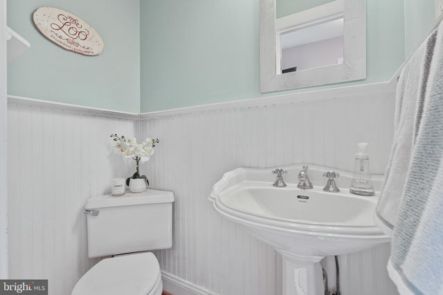 $850,300 | 45 City Gate Lane, Annapolis, MD 21401