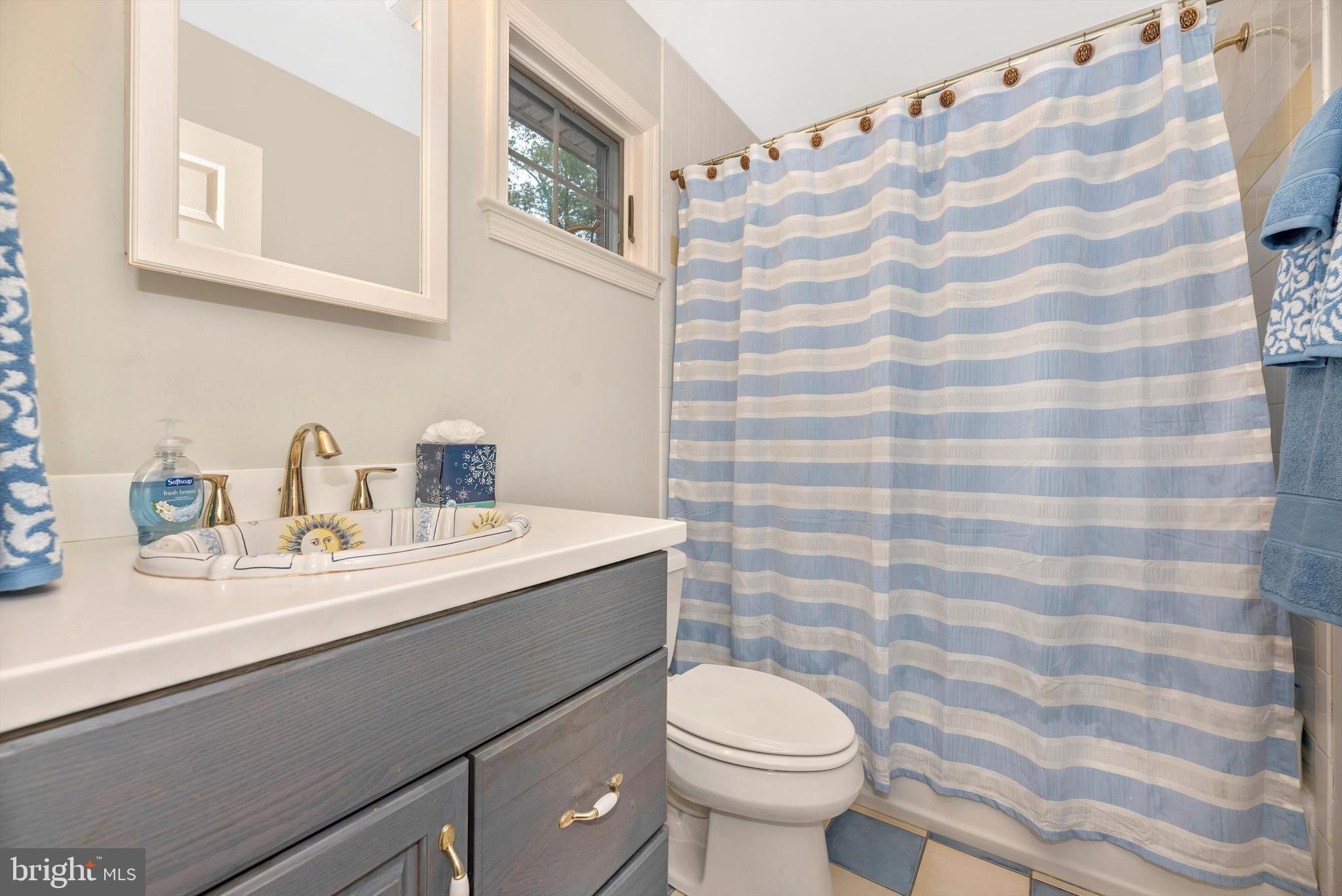 2110 Dixon Road Frederick, MD 21704 - Photo 28 of 57 First Upper Level Bedroom - Full Private Bath