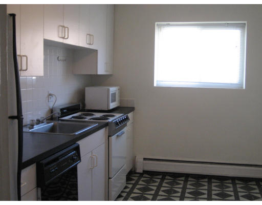 31 Westgate Road, Unit 4 Boston, MA 02467 - Photo 3 of 11 Gallery Image 3