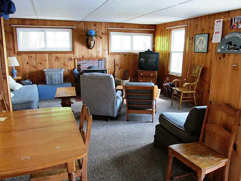 31 Pinecroft Road Harrison, ME 04040 - Photo 9 of 20 Living Room.