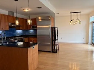 $4,750 | 10-12 Vernon Street, Unit 306, Brookline, MA 02446