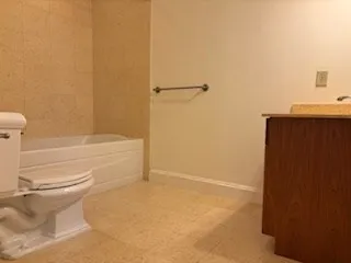 $4,750 | 10-12 Vernon Street, Unit 306, Brookline, MA 02446