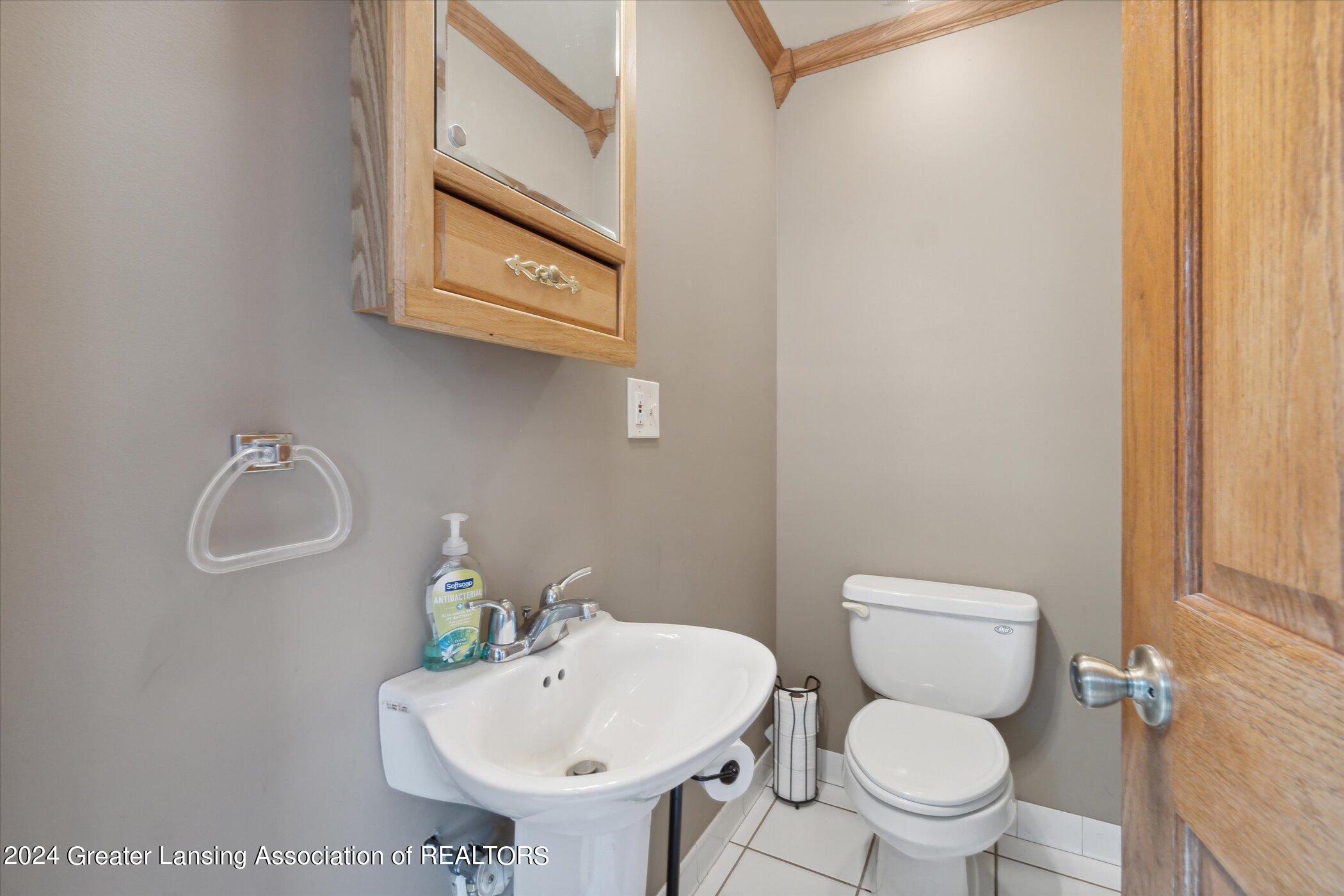 12235 Ruppert Road Perry, MI 48872 - Photo 22 of 63 22-12235-Ruppert-Rd-Perry-MI-48872-Windo
