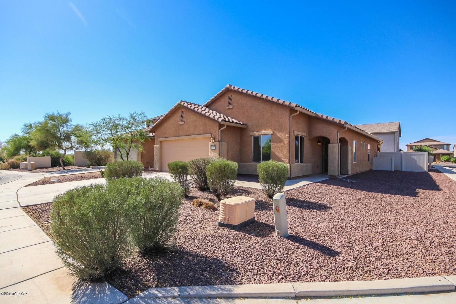 20826 East Frontier Road Red Rock, AZ 85145 - Photo 3 of 18