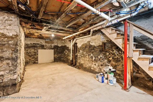 $140,000 | 218 Moyallen Street, Wilkes Barre, PA 18702