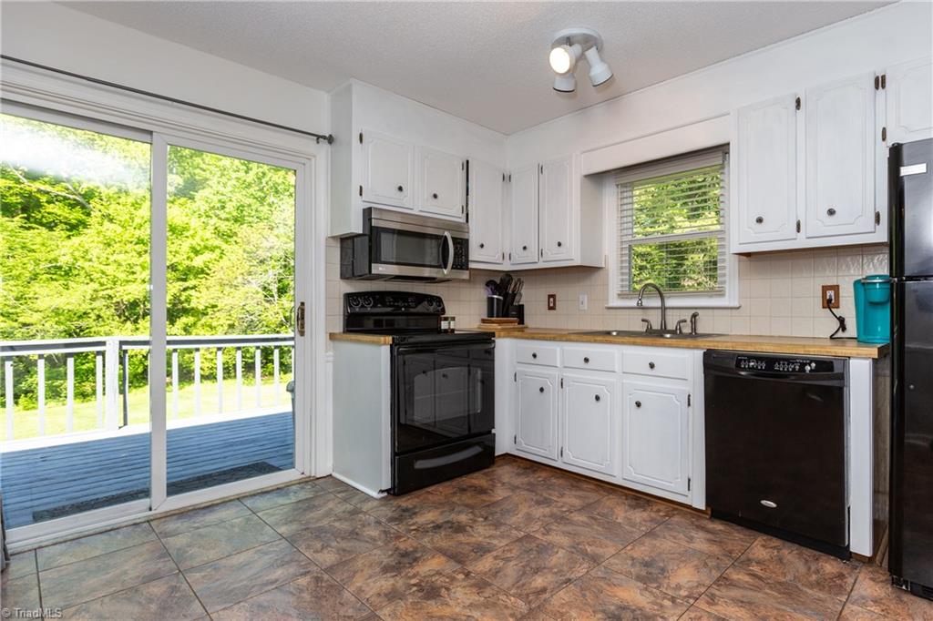 1050 Cresthaven Road Lewisville, NC 27023 - Photo 7 of 26 Gallery Image 7