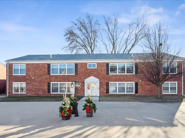 $224,900 | 3215 East Locust Street, Unit 41, Davenport, IA 52803