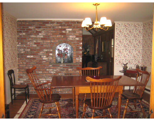 23 Yorkshire Road Dover, MA 02030 - Photo 3 of 11 Gallery Image 3