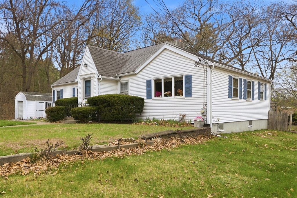 17 Evergreen Road Needham, MA 02494 - Photo 25 of 27