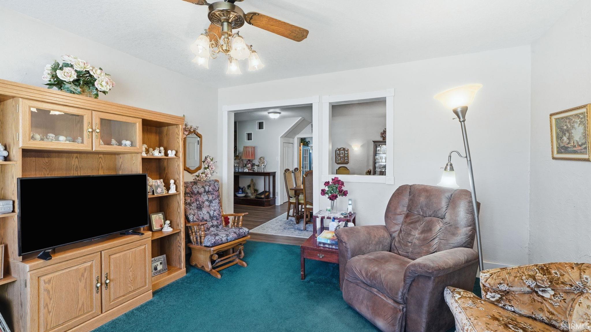 98 West Washington Street Poneto, IN 46781 - Photo 8 of 40