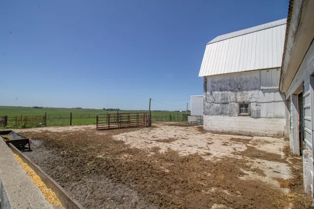 $449,000 | 270 31st Street, Hills, MN 56138