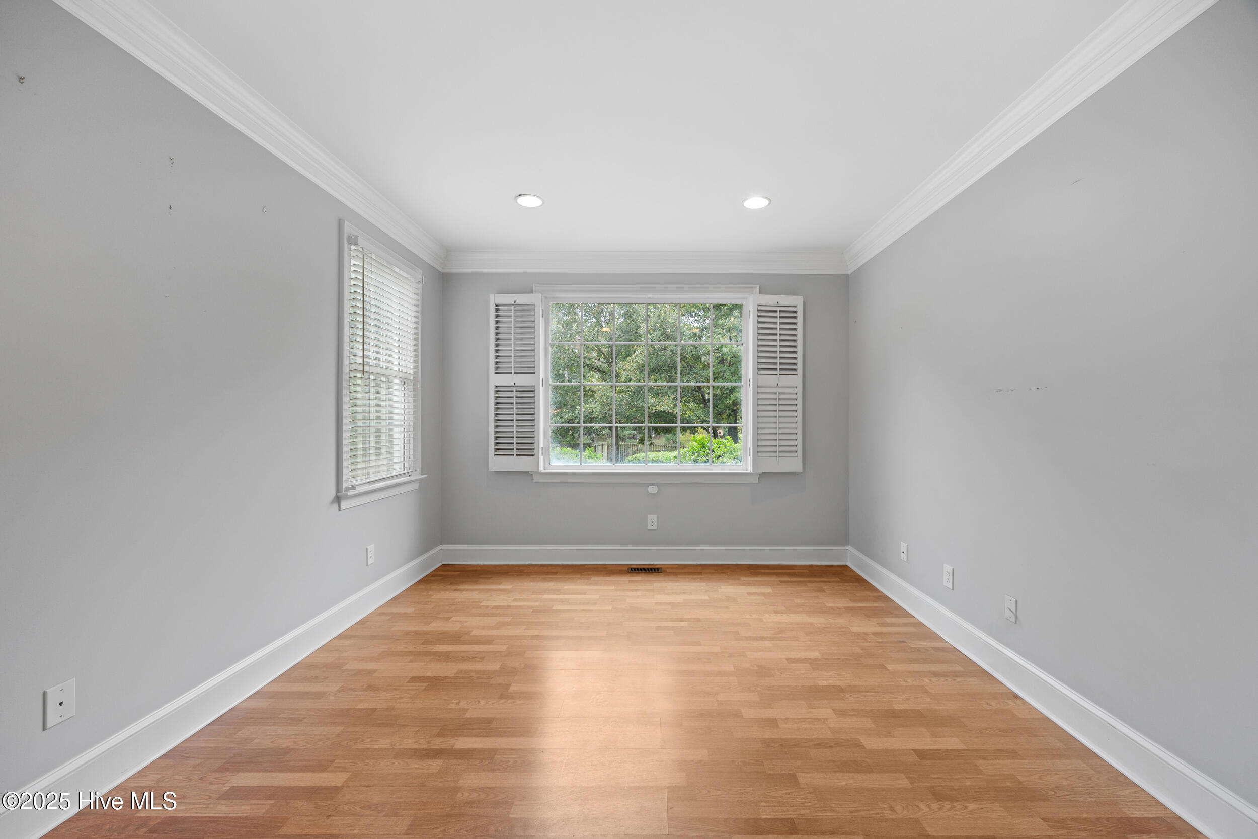 370 Whitebridge Road Hampstead, NC 28443 - Photo 27 of 108 27_bedroom