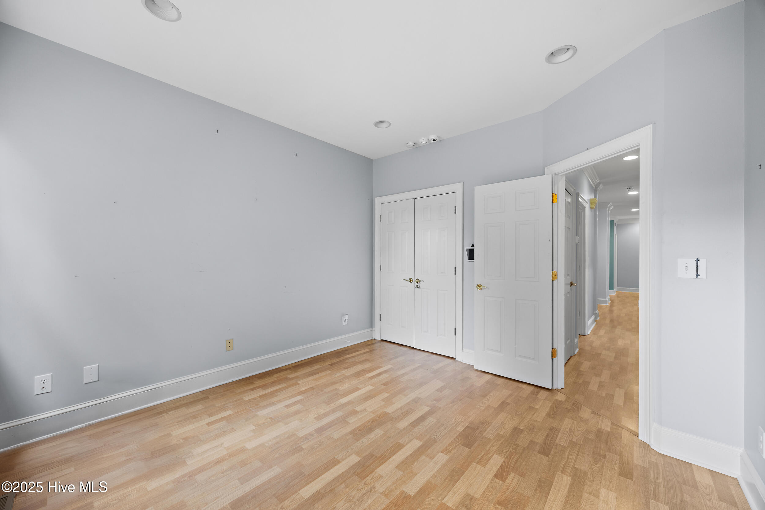 370 Whitebridge Road Hampstead, NC 28443 - Photo 37 of 108 37_bedroom