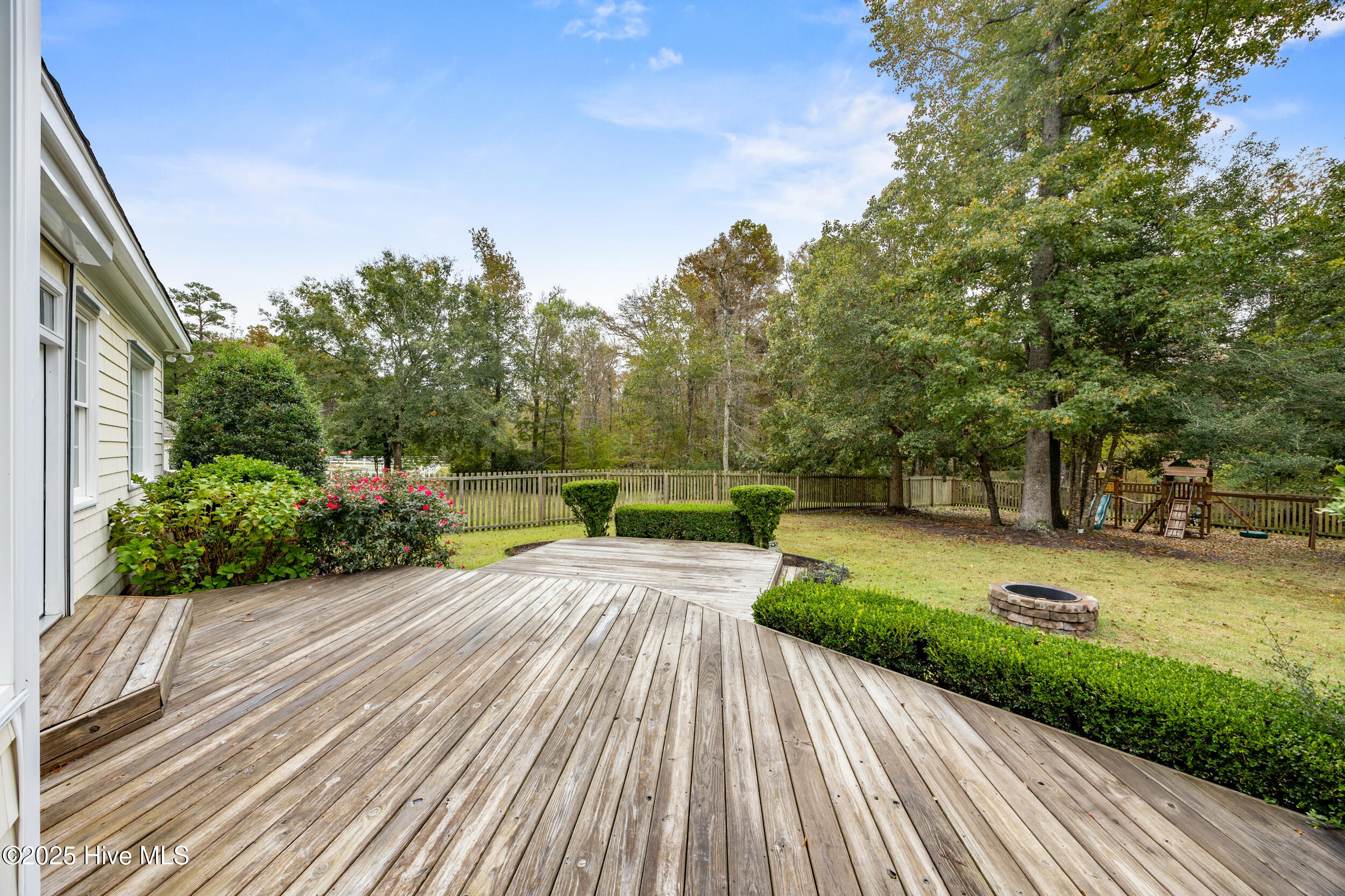 370 Whitebridge Road Hampstead, NC 28443 - Photo 56 of 108 56_deck
