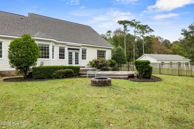 $1,299,999 | 370 Whitebridge Road, Hampstead, NC 28443