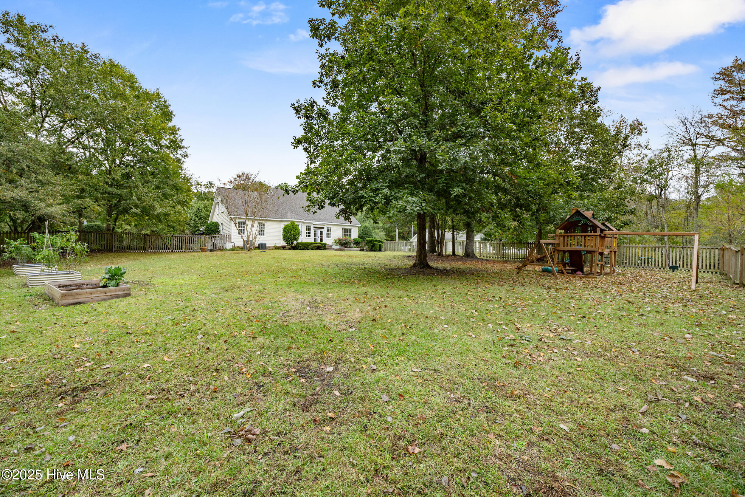 370 Whitebridge Road Hampstead, NC 28443 - Photo 64 of 108 64_backyard