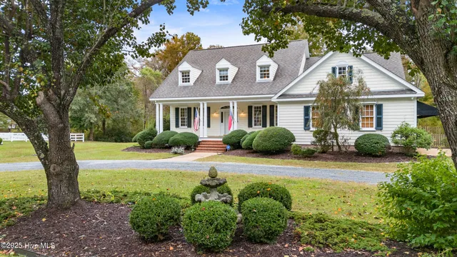 $1,299,999 | 370 Whitebridge Road, Hampstead, NC 28443