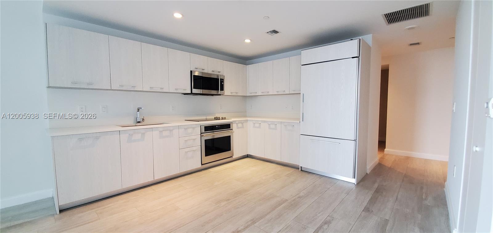 55 Southwest 9th Street, Unit 3610 Miami, FL 33130 - Photo 6 of 29