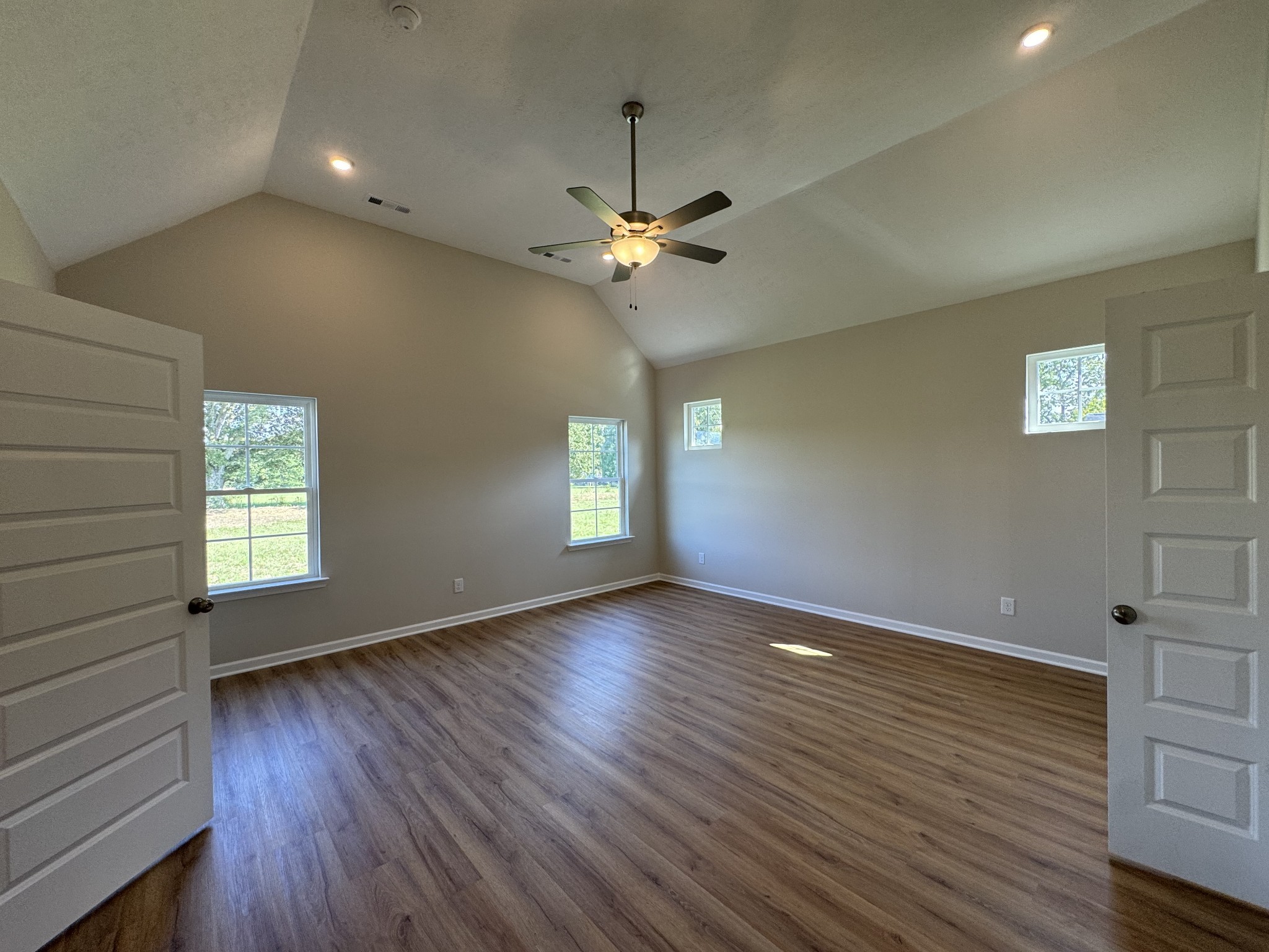 92 Laurel View Street Manchester, TN 37355 - Photo 9 of 13 Gallery Image 9