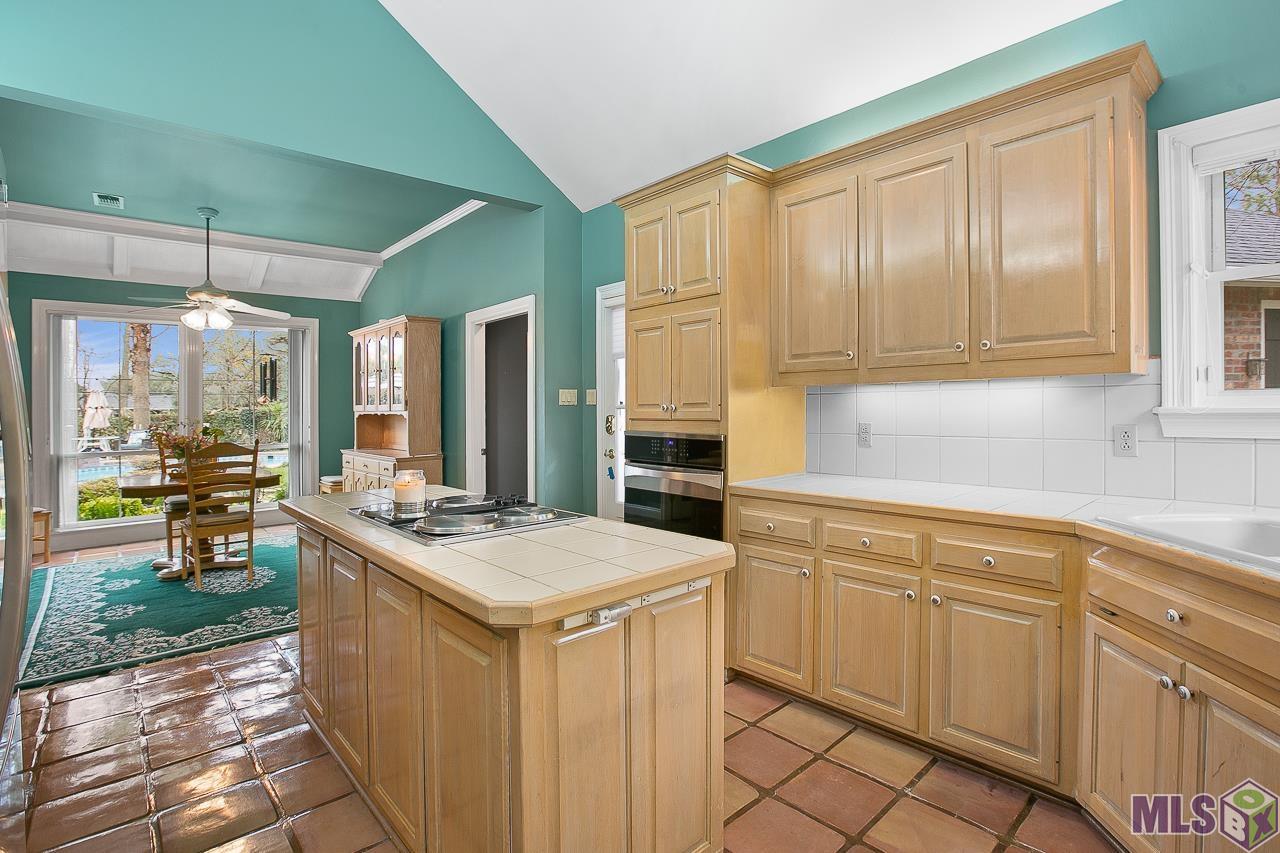 15826 Castle Ridge Baton Rouge, LA 70817 - Photo 13 of 38