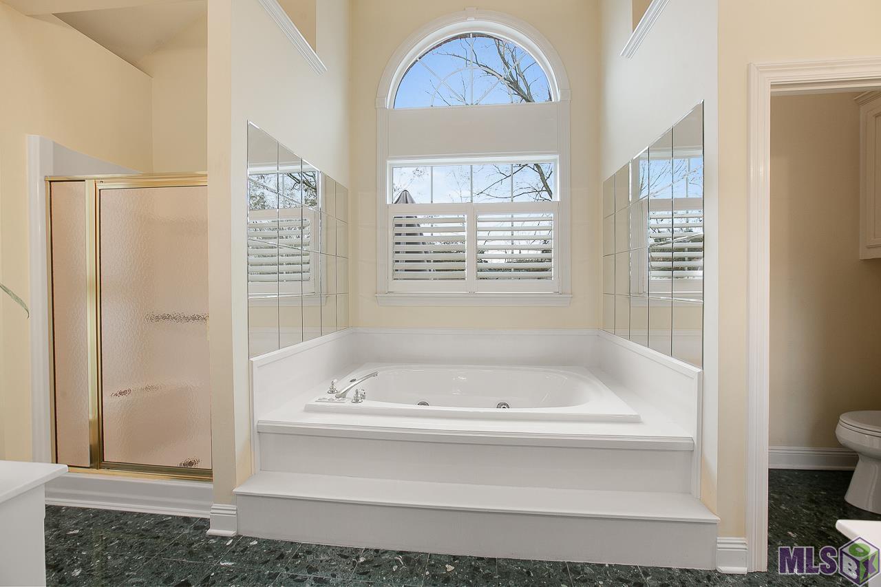 15826 Castle Ridge Baton Rouge, LA 70817 - Photo 20 of 38