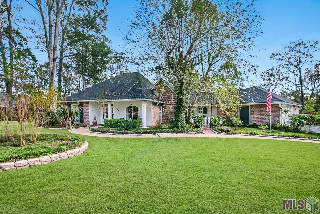 15826 Castle Ridge Baton Rouge, LA 70817 - Photo 2 of 38 Curb Appeal!