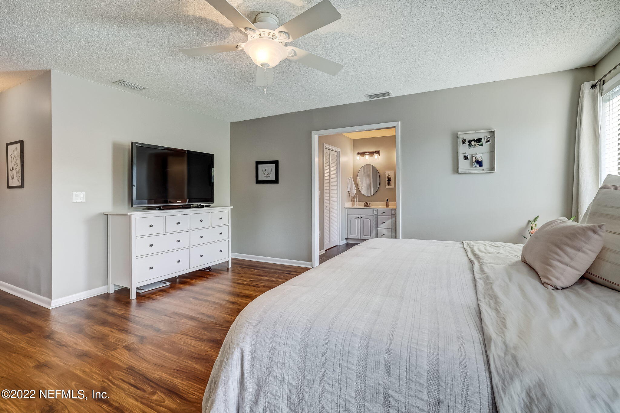 11476 Scott Mill Road Jacksonville, FL 32223 - Photo 27 of 47 Owner's Suite