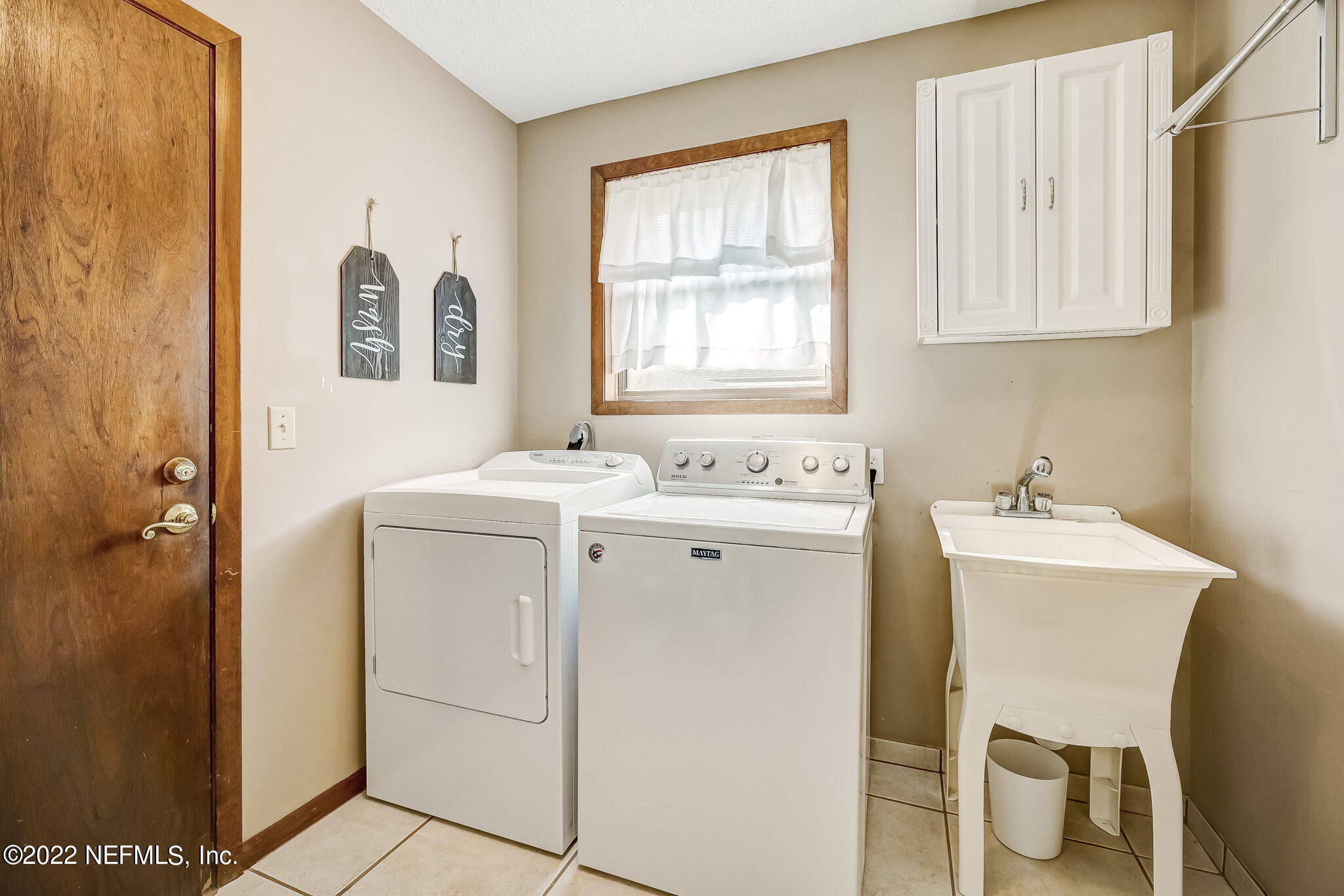 11476 Scott Mill Road Jacksonville, FL 32223 - Photo 34 of 47 Laundry Room