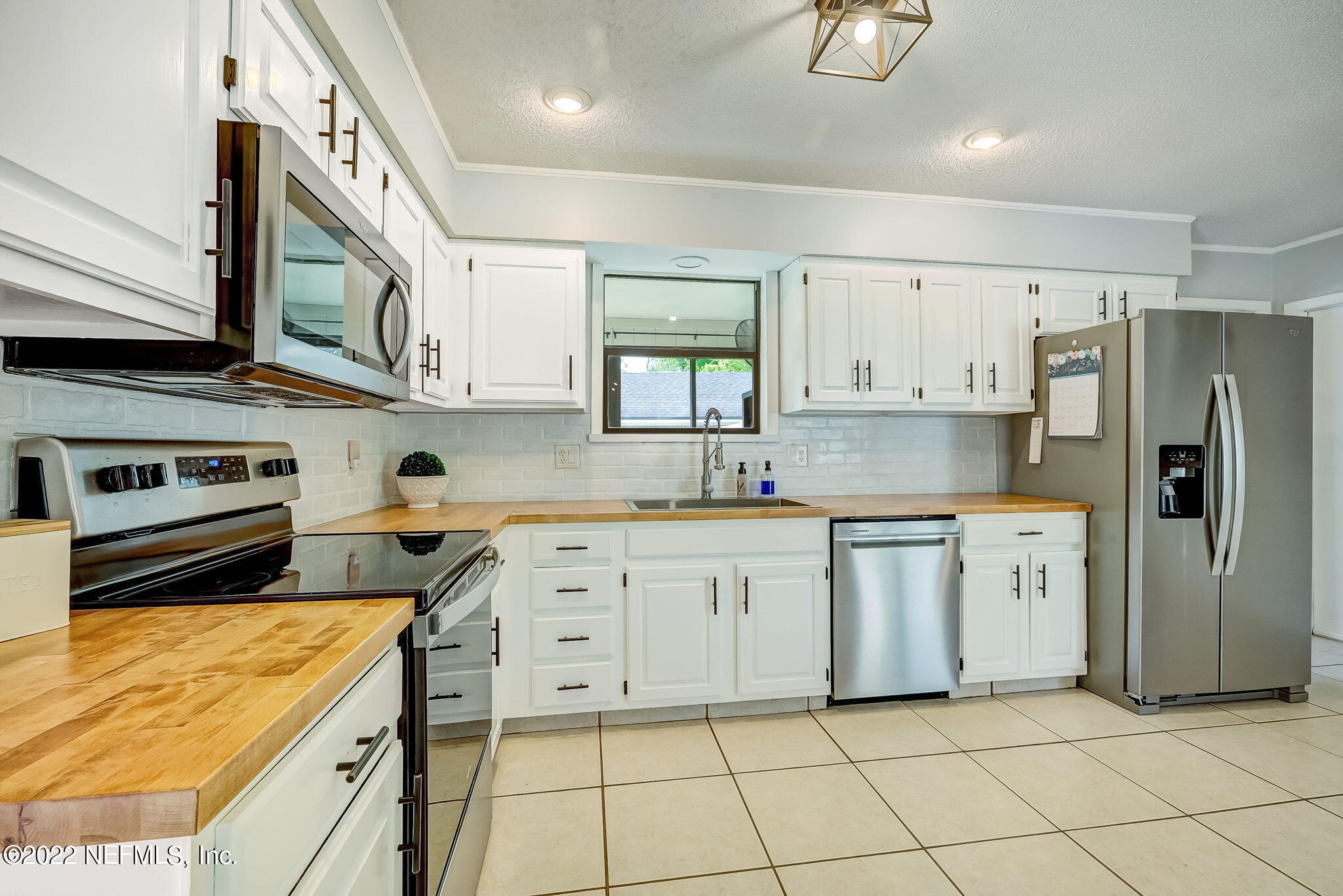 11476 Scott Mill Road Jacksonville, FL 32223 - Photo 9 of 47 White Shaker Style Cabinets