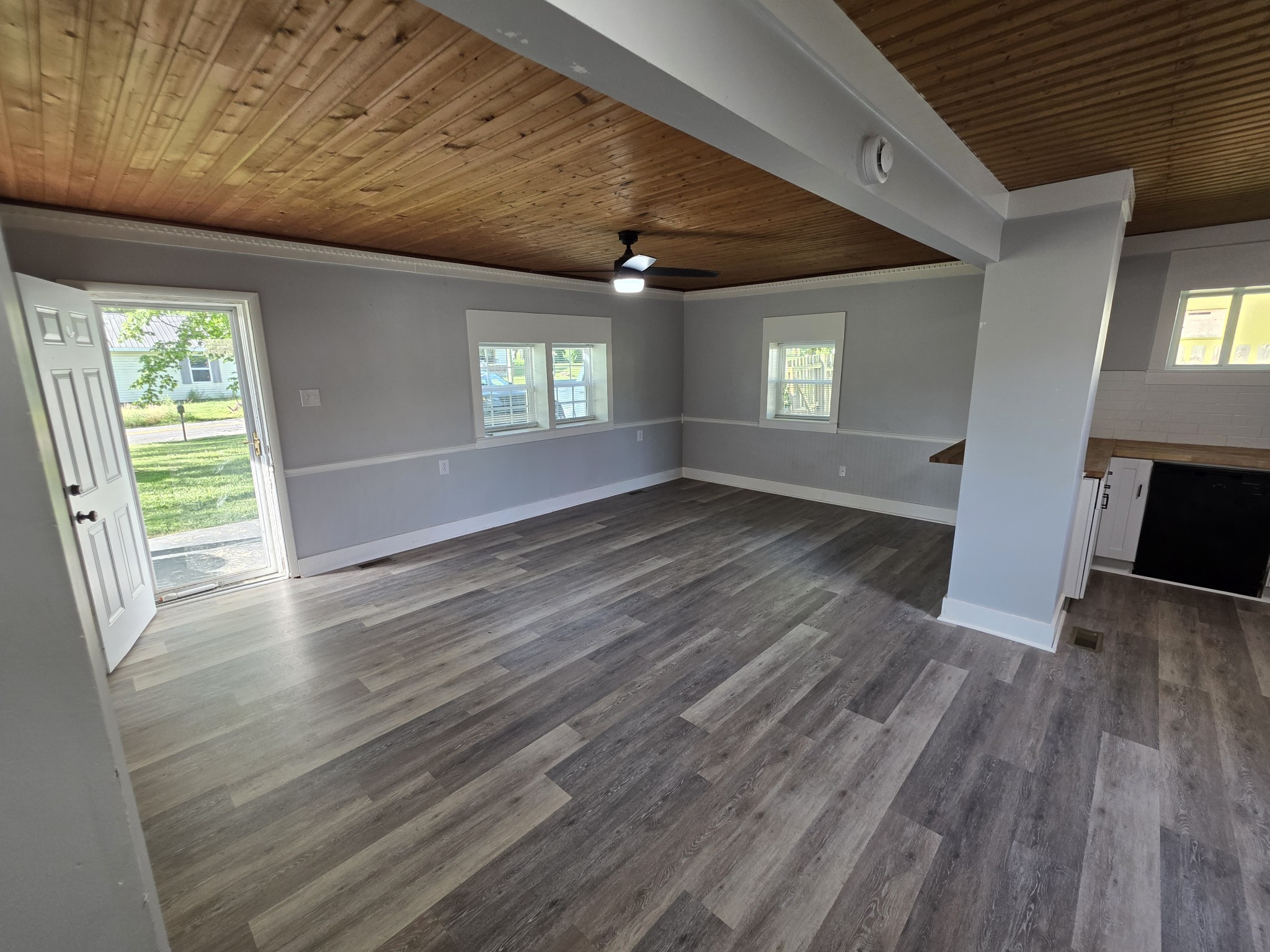 8988 Lyles Road Lyles, TN 37098 - Photo 6 of 24