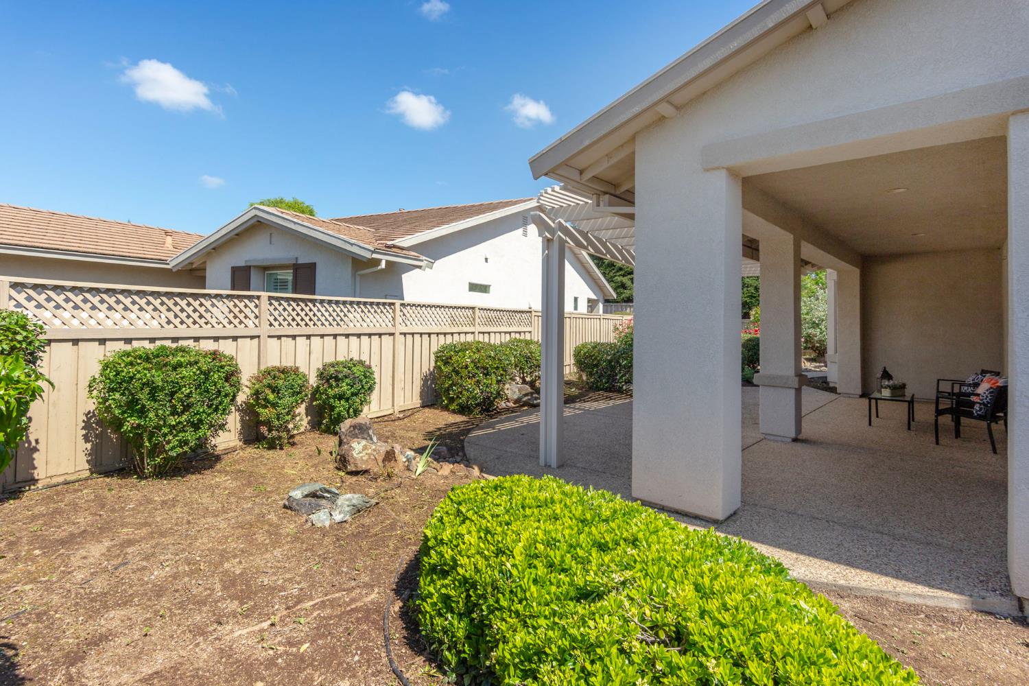 1260 Freschi Lane Lincoln, CA 95648 - Photo 46 of 60 a front view of a house with garden