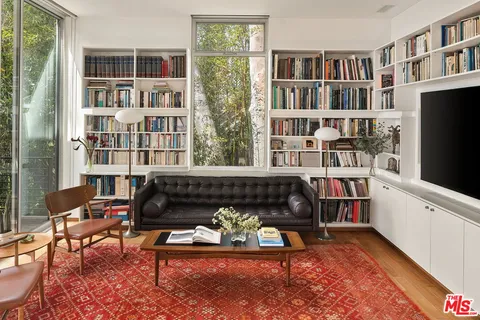 $10,500,000 | Undisclosed Address, Los Angeles, CA 90049