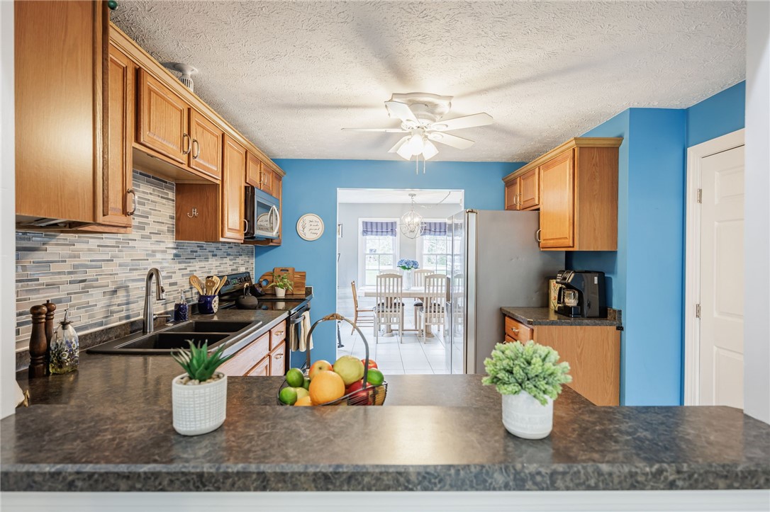 1458 Manitou Road Greece, NY 14468 - Photo 11 of 33