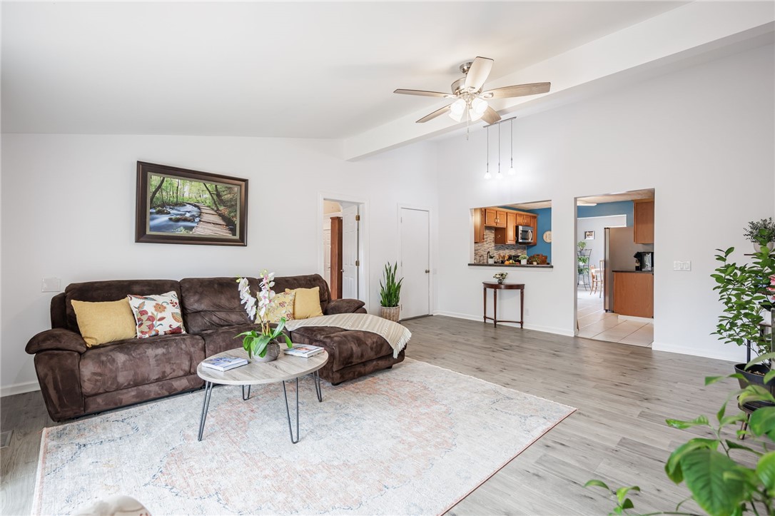 1458 Manitou Road Greece, NY 14468 - Photo 15 of 33