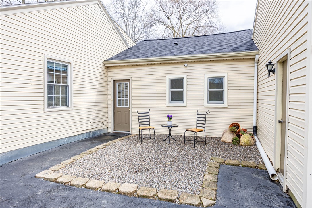 1458 Manitou Road Greece, NY 14468 - Photo 3 of 33