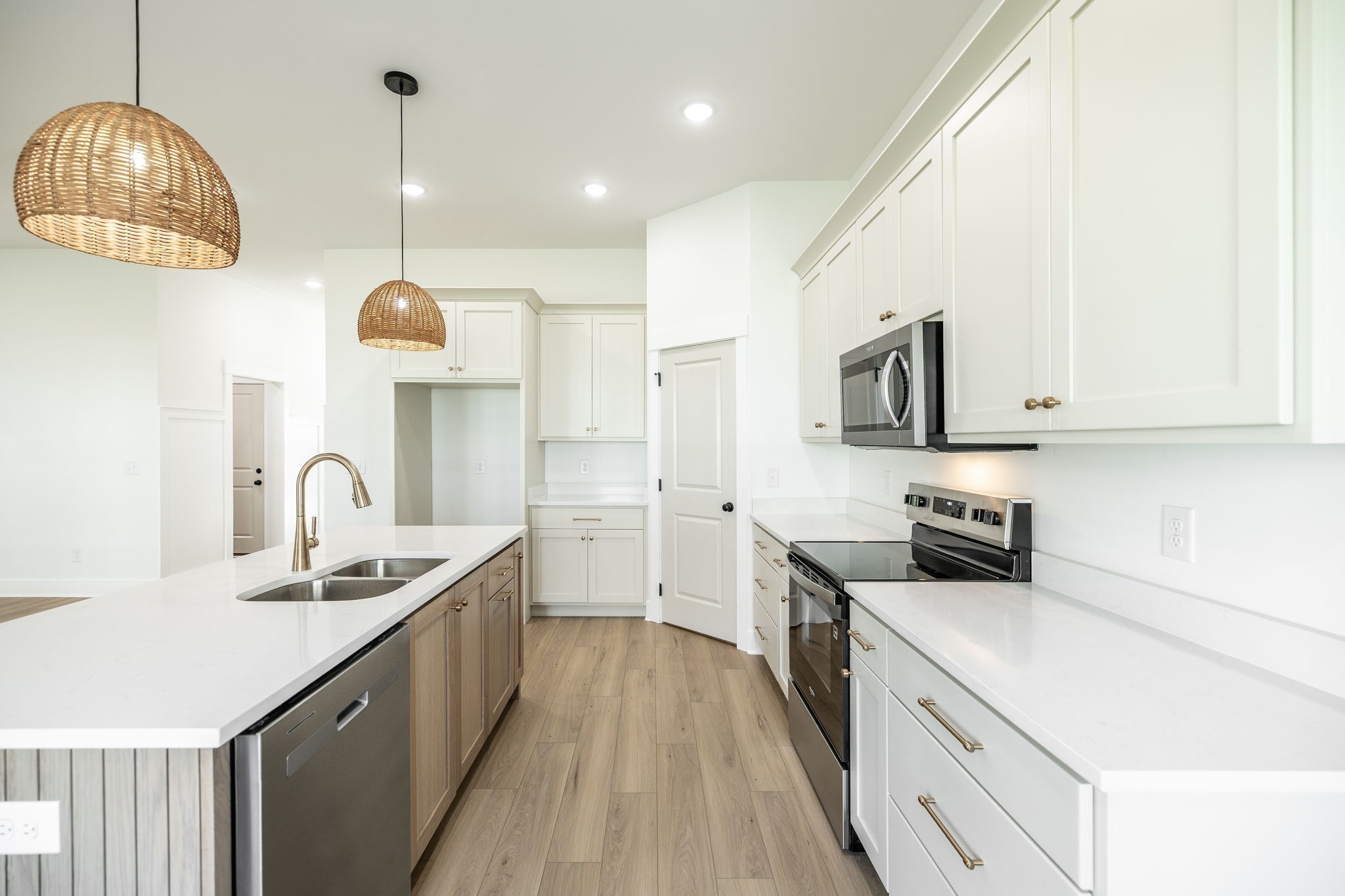 2106 Rylee Way Greenbrier, TN 37073 - Photo 3 of 23