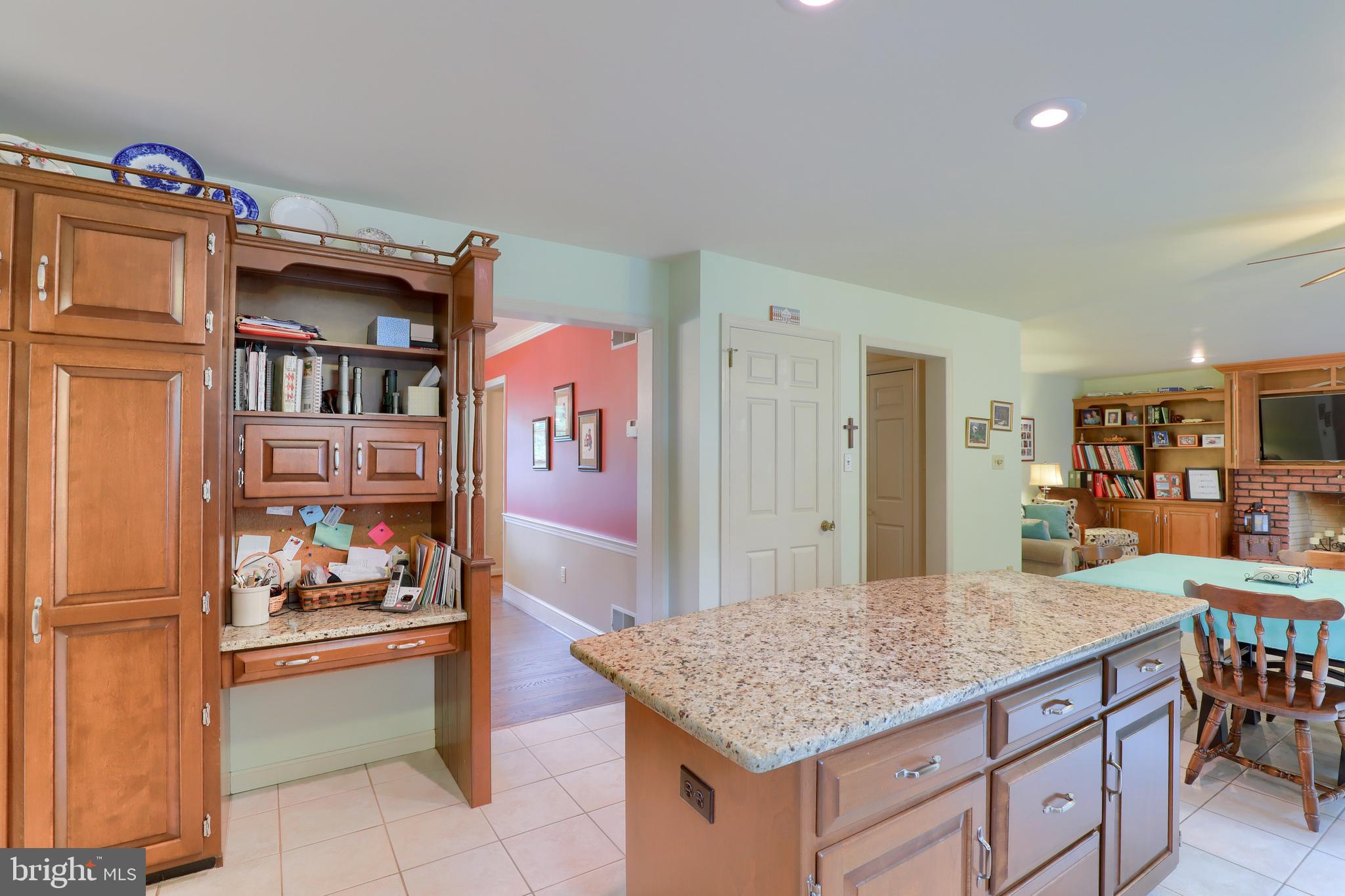 2662 Hazelwood Road Lancaster, PA 17601 - Photo 17 of 41 Gallery Image 17