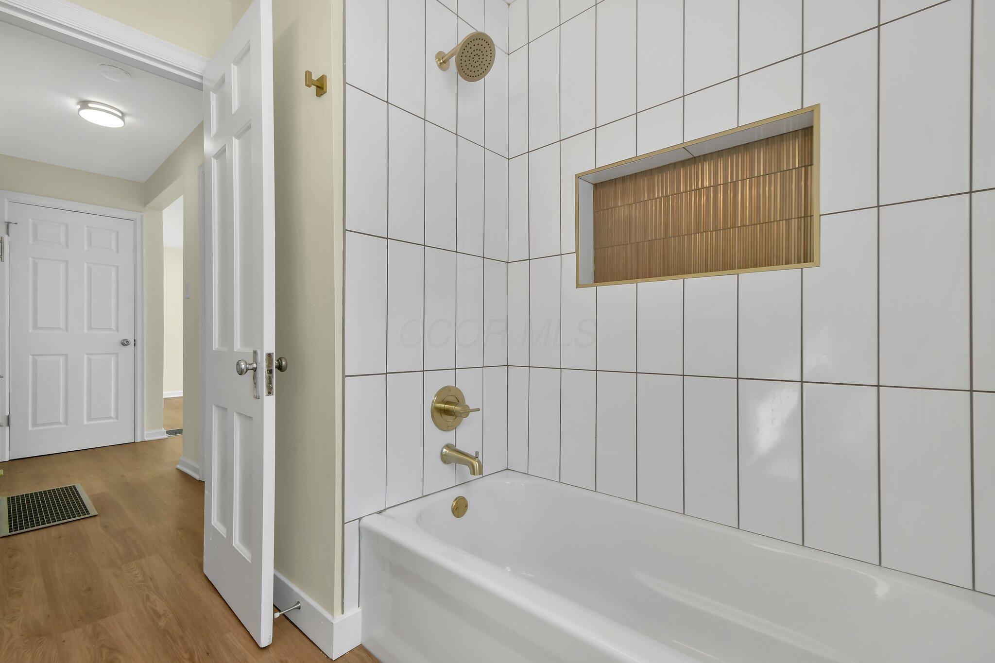 799 Sunbury Road Columbus, OH 43219 - Photo 13 of 44 13-web-or-mls-799-sunbury-rd