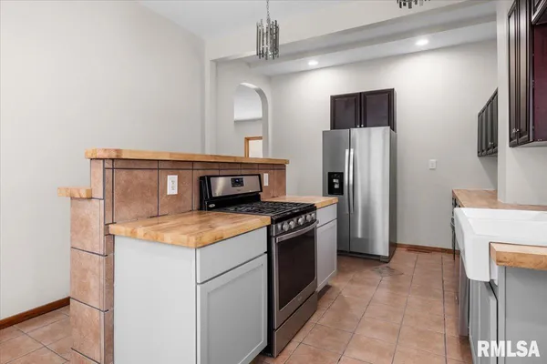 $199,000 | 1037 North 8th Street, Springfield, IL 62702