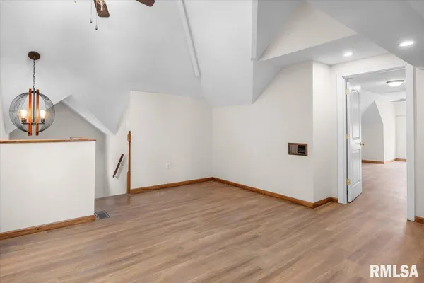 $199,000 | 1037 North 8th Street, Springfield, IL 62702